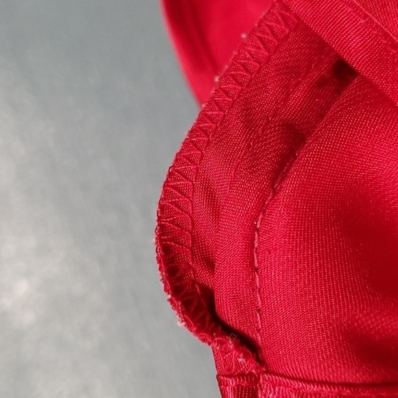 DELICATE TREASURES, red satin nightgown. Size‎ large. Adjustable straps. … - Picture 10 of 10